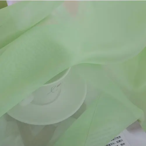 Zasłony na okno sypialni Tulle